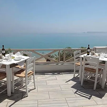 Hotel Blue Dolphin Fully Renovated By Rivea Group *