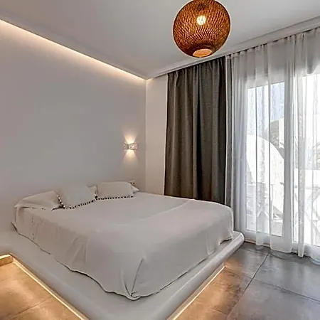 Hotel Blue Dolphin Fully Renovated By Rivea Group *